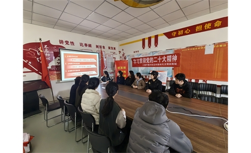 【感党恩、听党话、跟党走】 ——以“北疆石榴红 铸牢中华魂”党建品牌为牵引，进乡村传播党的声音